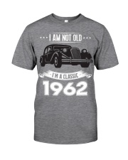 I am not old i'm a classic 1962 t-shirt Classic T-Shirt thumbnail