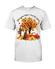 Doberman-CS3394-Pumpkin Kisses Classic T-Shirt front