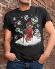 Australian Shepherd-DN2331-Christmas-V11 Classic T-Shirt apparel-classic-tshirt-lifestyle-26