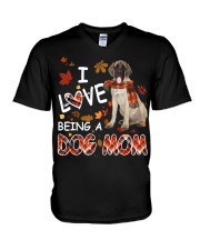 English Mastiff-CS3449-A Dog Mom-V3 V-Neck T-Shirt tile