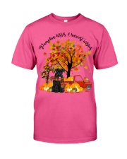 Schnauzer-CS3394-Pumpkin Kisses Classic T-Shirt tile