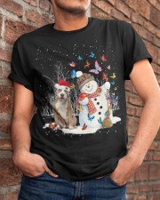 American Staffordshire Terrier-DN2332-Christmas Dog-V10 Classic T-Shirt apparel-classic-tshirt-lifestyle-26