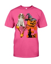 Cavalier King Charles Spaniel-CS3143-Halloween-V1 Classic T-Shirt tile