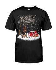 Miniature Pinscher-CS3916-Christmas Dog-V13 Premium Fit Mens Tee tile