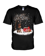 Miniature Pinscher-CS3916-Christmas Dog-V13 V-Neck T-Shirt tile