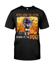 Chihuahua 3 -DN1915-Never Mind Classic T-Shirt front