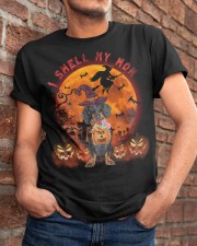 Dachshund 2-CS3246-I Smell My Mom Classic T-Shirt apparel-classic-tshirt-lifestyle-26