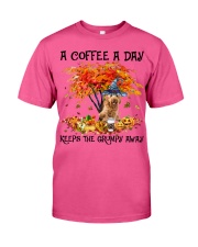 Goldendoodle -CS3366-Keeps The Grumpy Classic T-Shirt tile