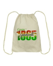 Celebrate Juneteenth 1865 Red Green Yellow Glitter Drawstring Bag tile