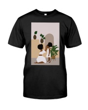 Mom and daughter Classic T-Shirt tile