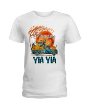 I LOVE BEING - PERFECT GIFT FOR YIA YIA Ladies T-Shirt front