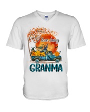 I LOVE BEING - PERFECT GIFT FOR GRANMA V-Neck T-Shirt tile