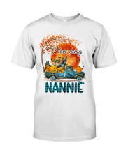 I LOVE BEING - PERFECT GIFT FOR NANNIE Classic T-Shirt tile