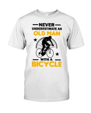 Never underestimate old man - Bicycle Classic T-Shirt front
