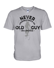Never underestimate an old guy with bicycle V-Neck T-Shirt tile