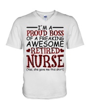 AWESOME RETIRED NURSE - GIFT FOR GRANDCHILDREN V-Neck T-Shirt tile