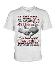 AS I GREW OLDER - BEST GIFT FOR GRANDPARENTS V-Neck T-Shirt tile