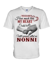 NEVER KNEW HOW MUCH LOVE MY HEART - NONNI V-Neck T-Shirt tile