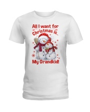 PERFECT CHRISTMAS GIFT FOR GRANDMA Ladies T-Shirt tile