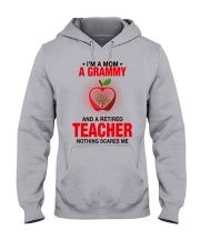 NOTHING SCARES ME - PERFECT GIFT FOR GRAMMY Hooded Sweatshirt front