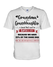 A BOND THAT CAN'T BE BROKEN - BEST GIFT FOR GRANDDAUGHTER V-Neck T-Shirt tile