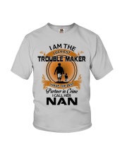 I Am The Luckiest - Best Gift For Grandson From Nan Youth T-Shirt front