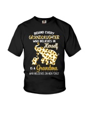 BELIEVES IN HERSELF IS A GRANDMA - BEST GIFT FOR GRANDDAUGHTER Youth T-Shirt front