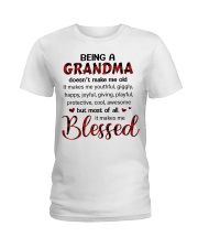 Being A Grandma Doesn't Make Me Old - Perfect Gift For Grandma Ladies T-Shirt tile