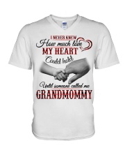 MY HEART - PERFECT GIFT FOR GRANDMOMMY V-Neck T-Shirt tile