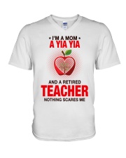 NOTHING SCARES ME - PERFECT GIFT FOR YIAYIA V-Neck T-Shirt tile
