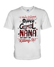 I NEVER DREAMED - PERFECT GIFT FOR GRANDMA V-Neck T-Shirt tile