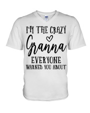 I'M THE CRAZY GRANNA - PERFECT GIFT FOR GRANNA V-Neck T-Shirt tile