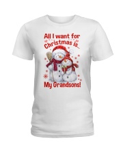 PERFECT CHRISTMAS GIFT FOR GRANDMA Ladies T-Shirt tile