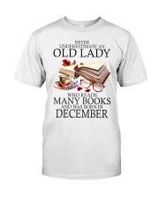 Never Underestimate An Old Lady - Perfect Gift For Grandma Classic T-Shirt tile
