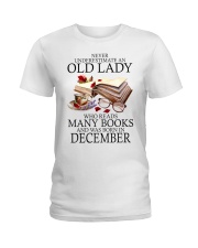 Never Underestimate An Old Lady - Perfect Gift For Grandma Ladies T-Shirt tile