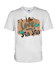 I LOVE BEING A YIA YIA - PERFECT GIFT FOR YIA YIA V-Neck T-Shirt tile