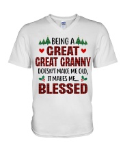 PERFECT GIFT FOR GREAT GRANNNY V-Neck T-Shirt tile