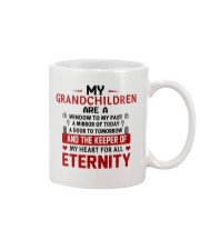 MY GRANDCHILREN ARE A WINDOW TO MY PAST Mug tile