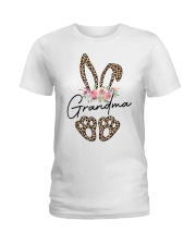 PERFECT GIFT FOR GRANDMA Ladies T-Shirt tile