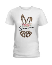 PERFECT GIFT FOR GRANMA Ladies T-Shirt tile