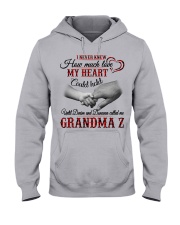 HOW MUCH LOVE MY HEART HOLD - GIFT FOR GRANDMA Z Hooded Sweatshirt front