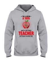 NOTHING SCARES ME - PERFECT GIFT FOR YAYA Hooded Sweatshirt front