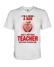 NOTHING SCARES ME - PERFECT GIFT FOR NAN V-Neck T-Shirt tile