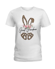 PERFECT GIFT FOR GREAT GRANDMA Ladies T-Shirt tile