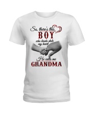CALLS ME GRANDMA - PERFECT GIFT FOR GRANDMA Ladies T-Shirt tile