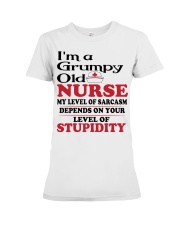 I AM A GRUMPY OLD NURSE - PERFECT GIFT FOR NURSE Premium Fit Ladies Tee tile