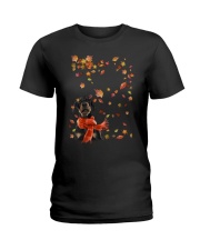 Leaf Scarf - Dobermann Pinscher Ladies T-Shirt tile
