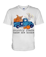 Blue Car - TAN Chihuahua 2 V-Neck T-Shirt tile