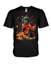 Dog Autumn Leaves Scraf - Labrador V-Neck T-Shirt tile