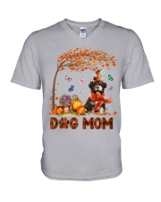 Pumpkin Mom - Havanese 2 V-Neck T-Shirt tile